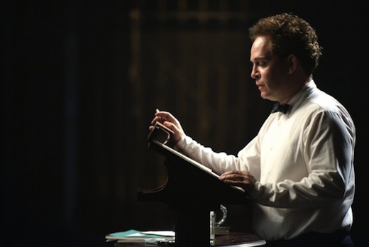 5381392-low_res-a-poet-in-new-york-618x413