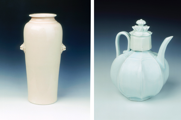Left to right: Dehua porcelain vase with lion-head masks, late Ming dynasty, 1600–1644; Qingbai eight-panelled globular ewer, Northern Song dynasty, 11th century